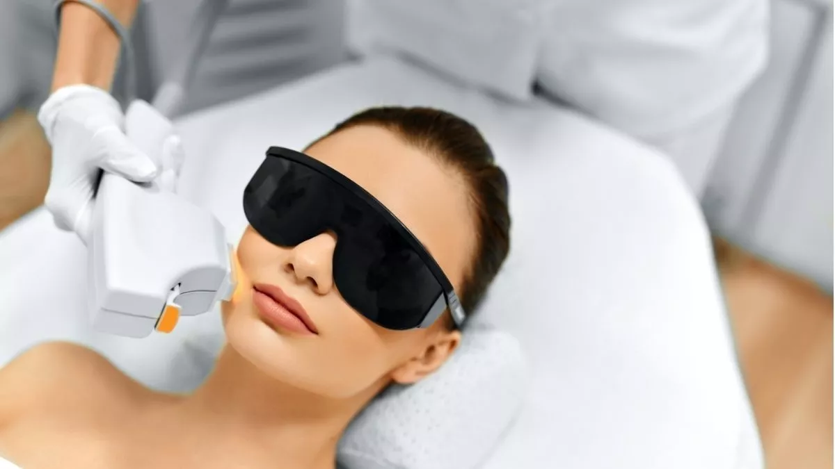 Mengenal IPL Treatment untuk Wajah: Manfaat, Cara Kerja, dan Hasilnya