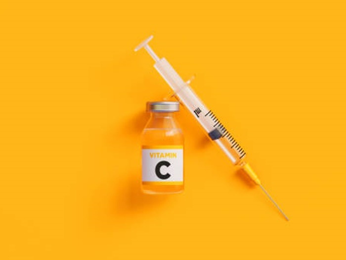 Resiko Suntik Vitamin C: Apakah Lebih Banyak Manfaat atau Bahaya?